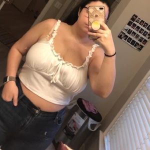 Tie front cropped tank